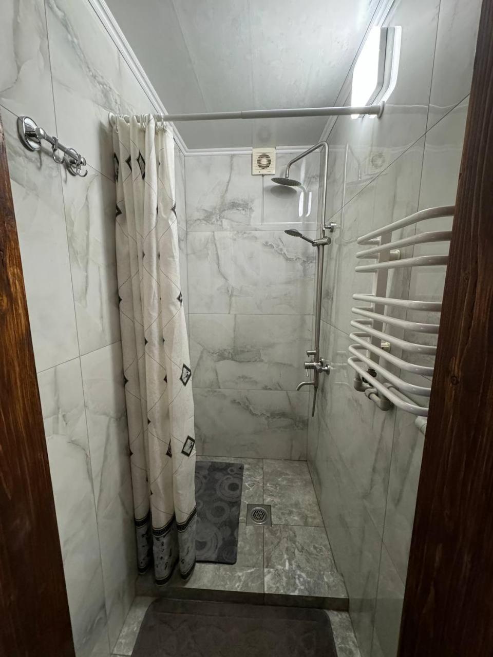живописні карпати Apartment *